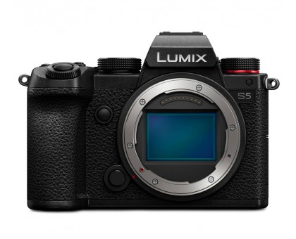 Фотоаппарат Panasonic Lumix DC-S5 Body